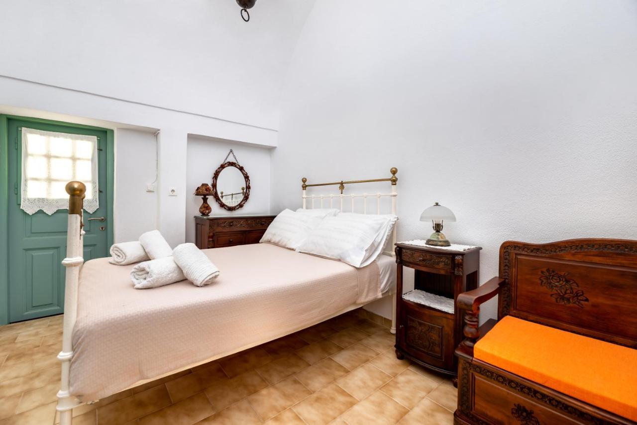 Authentic Santorinian Home Experience ثيرا المظهر الخارجي الصورة