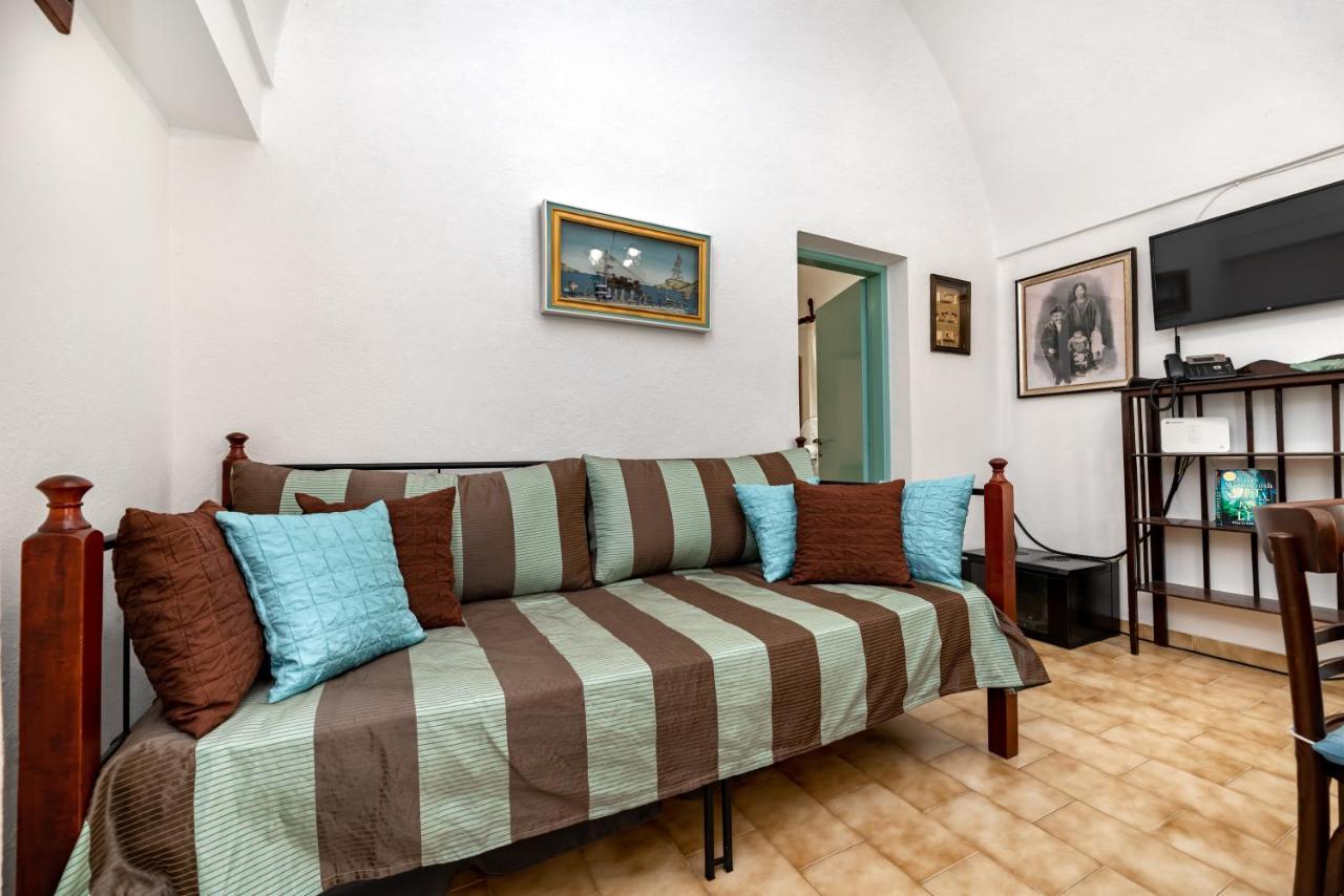 Authentic Santorinian Home Experience ثيرا المظهر الخارجي الصورة